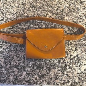 Hobo waist (belt) bag. Excellent condition.